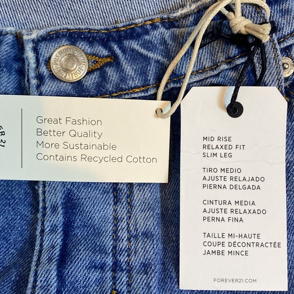 Forever 21 Boyfriend Jeans Heavy Distressed Unfinished Hem Sz 34 NWT - Picture 7 of 7